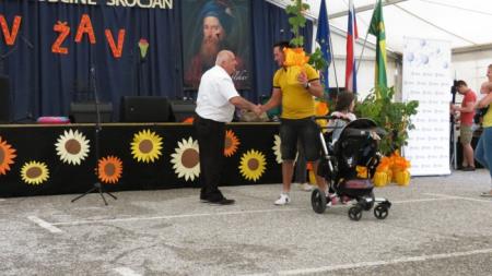 KNOBLEHARJEVO 2018 - Podaritev medovitih rastlin novorojenčkom občine Škocjan 24